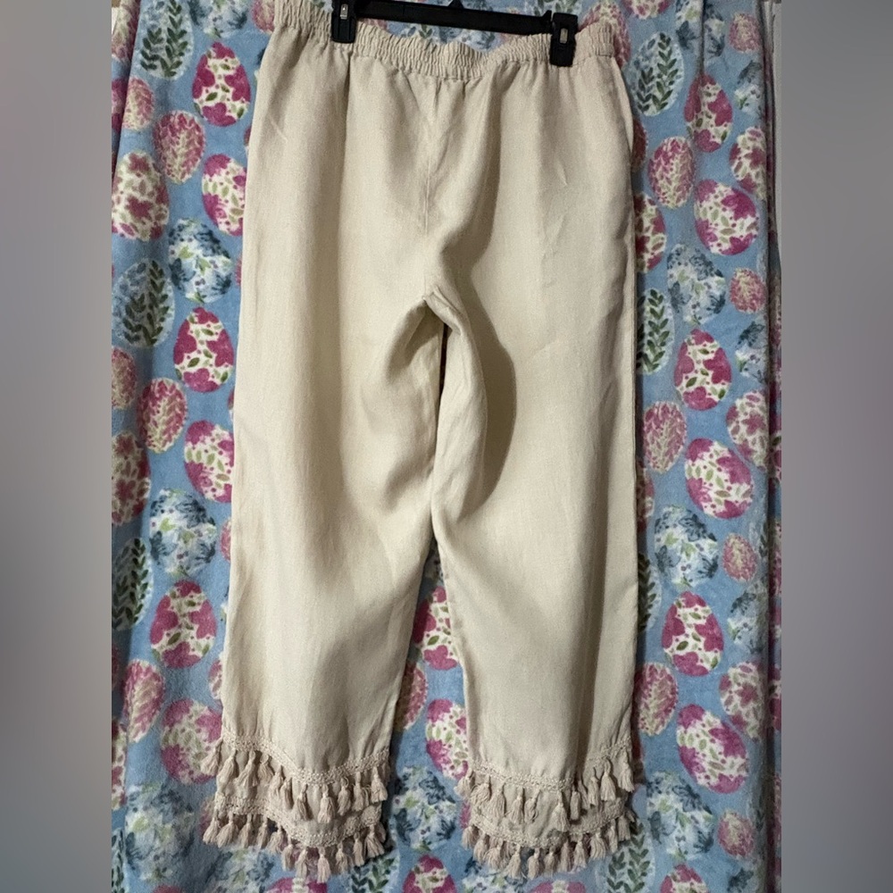 Crown & Ivy Linen Tiered Boho Hippie Pants Size 10 - Picture 2 of 6